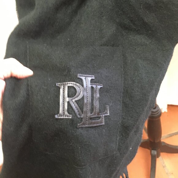 Ralph Lauren black label wool scarf with pockets - Picture 5 of 8